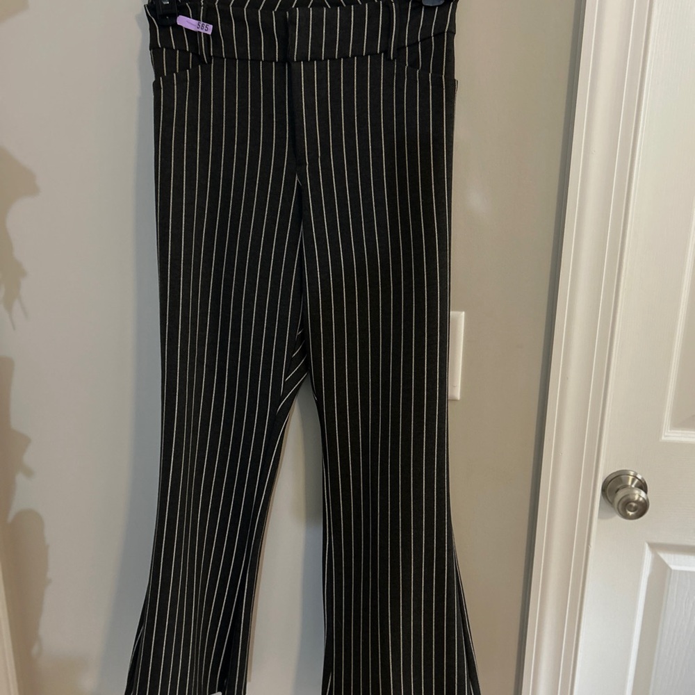 Size 18 Dark Gray & White Torrid Trousers